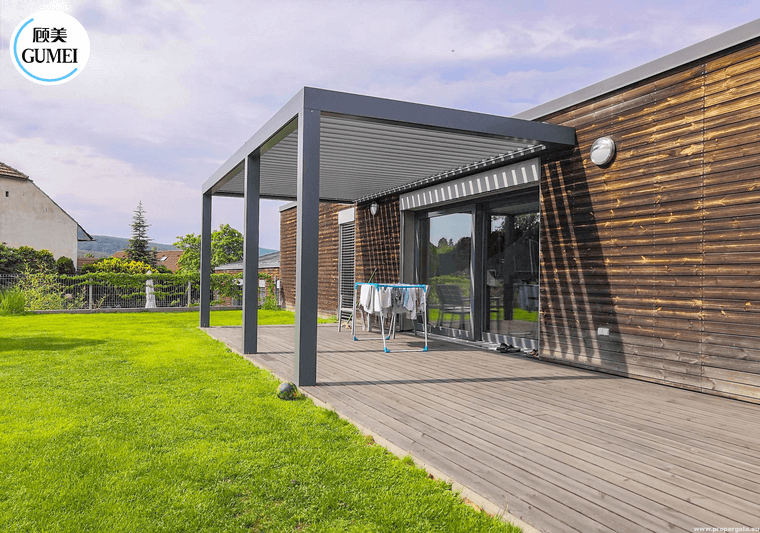 Aluminium pergola